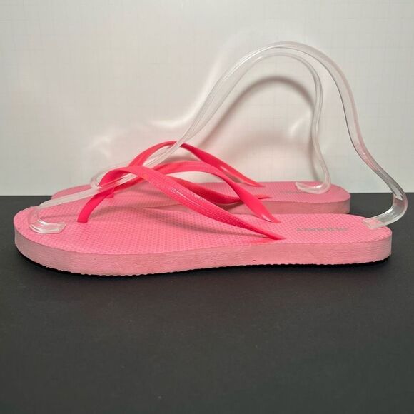 Womens OLD NAVY Classic Pink Flip Flop Sandals / Size 8 - Picture 3 of 8